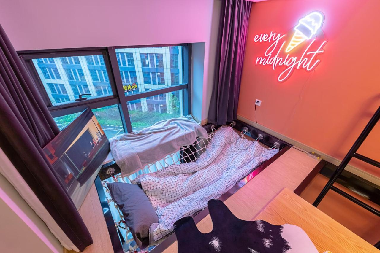 Loft Apartment With Slide Hammock With Movie Viewing Hangzhou Bagian luar foto